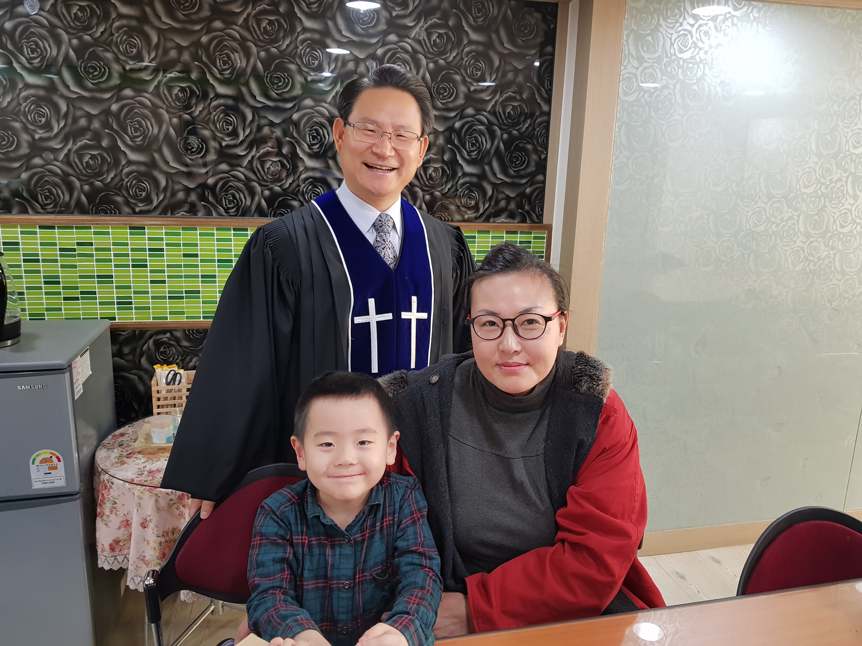 �̹����� Ŭ���Ͻø� ū�̹����� ���� �� �ֽ��ϴ�